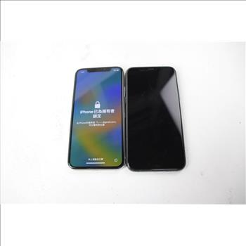 Apple IPhone Lot, 2 Pieces, Sold For Parts