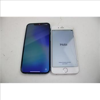 Apple IPhone Lot, 2 Pieces, Sold For Parts