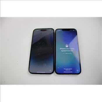 Apple IPhone Lot, 2 Pieces, Sold For Parts