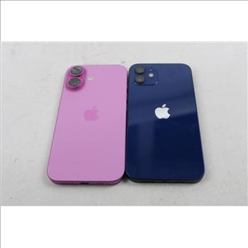 Apple IPhone Lot, 2 Pieces, Sold For Parts