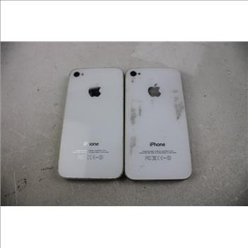 Apple IPhone Lot, 2 Pieces, Sold For Parts