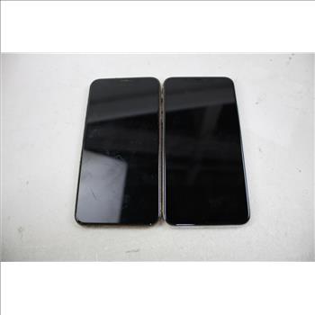 Apple IPhone Lot, 2 Pieces, Sold For Parts