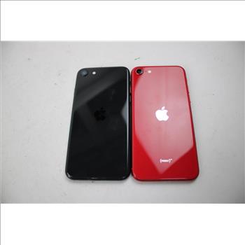 Apple IPhone Lot, 2 Pieces, Sold For Parts