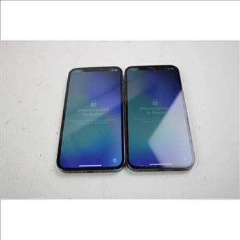 Apple IPhone Lot, 2 Pieces, Sold For Parts