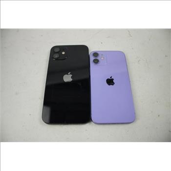 Apple IPhone Lot, 2 Pieces, Sold For Parts