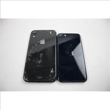 Apple IPhone Lot, 2 Pieces  Sold For Parts