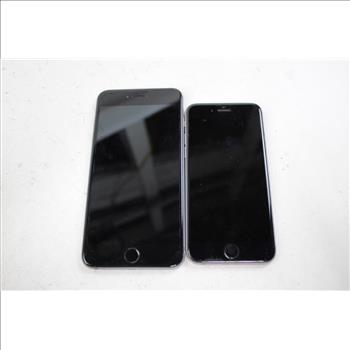 Apple IPhone Lot, 2 Pieces, Sold For Parts
