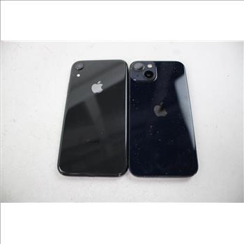 Apple IPhone Lot, 2 Pieces  Sold For Parts
