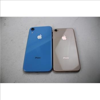 Apple IPhone Lot, 2 Pieces, Sold For Parts