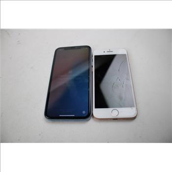 Apple IPhone Lot, 2 Pieces, Sold For Parts