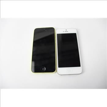 Apple IPhone Lot, 2 Pieces, Sold For Parts