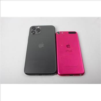 Apple IPhone Lot, 2 Pieces, Sold For Parts