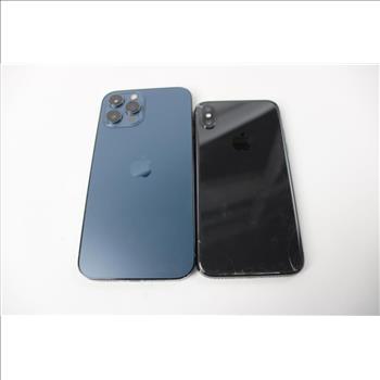 Apple IPhone Lot, 2 Pieces, Sold For Parts