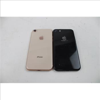 Apple IPhone Lot, 2 Pieces, Sold For Parts