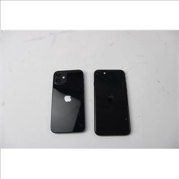 Apple IPhone Lot, 2 Pieces, Sold For Parts