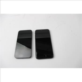 Apple IPhone Lot, 2 Pieces, Sold For Parts