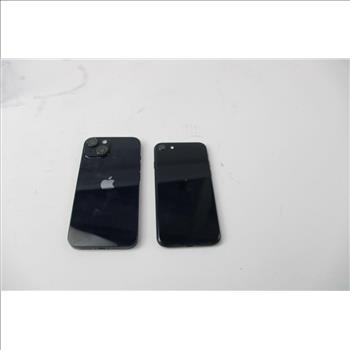 Apple IPhone Lot, 2 Pieces, Sold For Parts