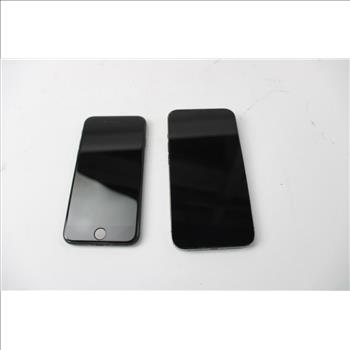 Apple IPhone Lot, 2 Pieces, Sold For Parts