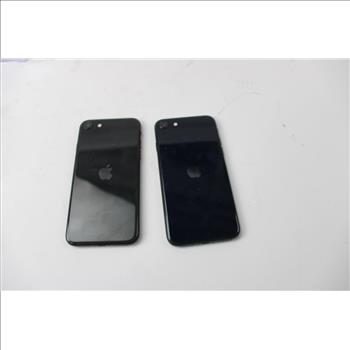 Apple IPhone Lot, 2 Pieces, Sold For Parts