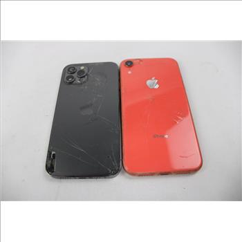 Apple IPhone Lot, 2 Pieces  Sold For Parts