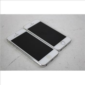 Apple IPhone Lot, 2 Pieces, Sold For Parts