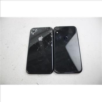 Apple IPhone Lot, 2 Pieces  Sold For Parts