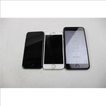 Apple IPhone Lot, 2 Pieces  Sold For Parts