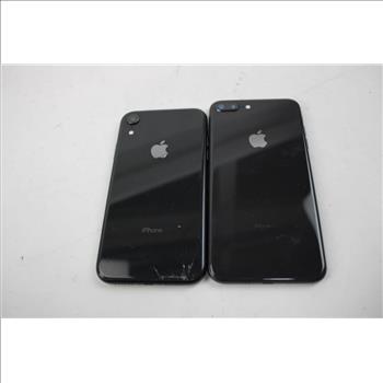Apple IPhone Lot, 2 Pieces, Sold For Parts