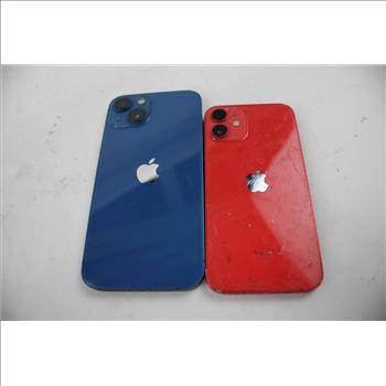 Apple IPhone Lot, 2 Pieces, Sold For Parts
