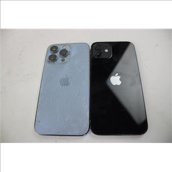 Apple IPhone Lot, 2 Pieces, Sold For Parts