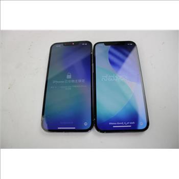 Apple IPhone Lot, 2 Pieces, Sold For Parts