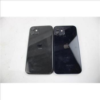 Apple IPhone Lot, 2 Pieces, Sold For Parts