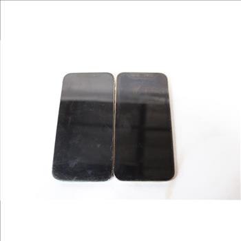 Apple IPhone Lot, 2 Pieces, Sold For Parts