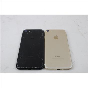 Apple IPhone Lot, 2 Pieces, Sold For Parts