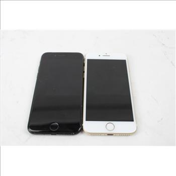 Apple IPhone Lot, 2 Pieces, Sold For Parts