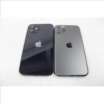 Apple IPhone Lot, 2 Pieces  Sold For Parts