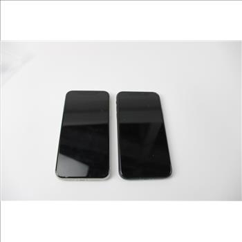 Apple IPhone Lot, 2 Pieces, Sold For Parts