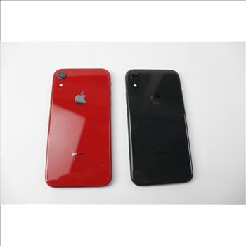 Apple IPhone Lot, 2 Pieces, Sold For Parts