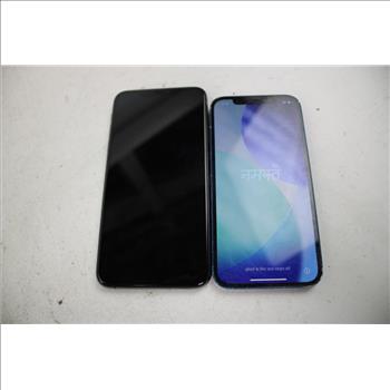 Apple IPhone Lot, 2 Pieces  Sold For Parts