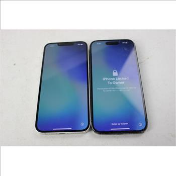 Apple IPhone Lot, 2 Pieces, Sold For Parts