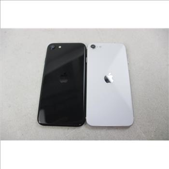 Apple IPhone Lot, 2 Pieces, Sold For Parts