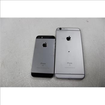 Apple IPhone Lot, 2 Pieces, Sold For Parts