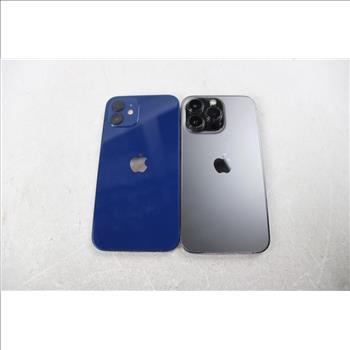 Apple IPhone Lot, 2 Pieces, Sold For Parts