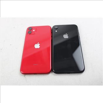 Apple IPhone Lot, 2 Pieces, Sold For Parts