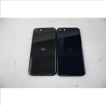 Apple IPhone Lot, 2 Pieces, Sold For Parts