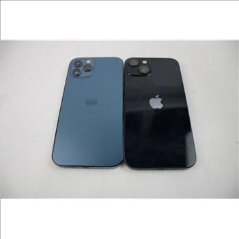 Apple IPhone Lot, 2 Pieces, Sold For Parts