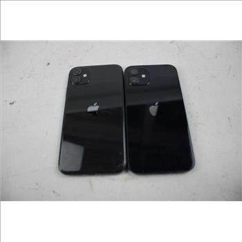 Apple IPhone Lot, 2 Pieces, Sold For Parts