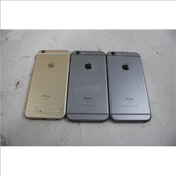Apple IPhone Lot, 3 Pieces  Sold For Parts