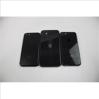 Apple IPhone Lot, 3 Pieces  Sold For Parts