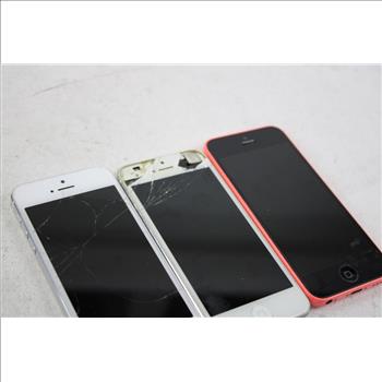 Apple IPhone Lot, 3 Pieces, Sold For Parts